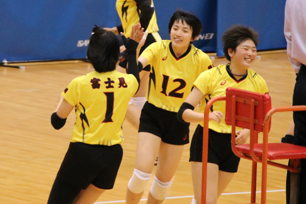 H30_volley09